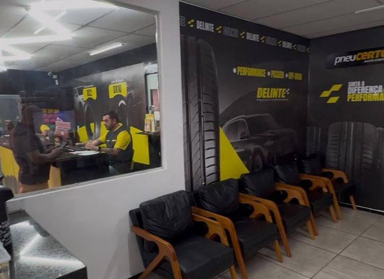 Sala de espera da Pneucerto BH